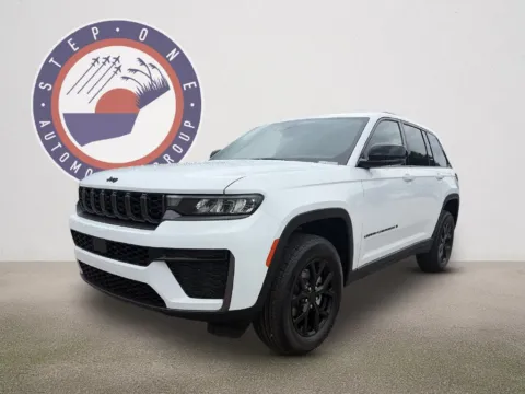 Photos of 2026 Jeep Grand Cherokee Altitude for sale in Crestview, FL at Step One CDJR Fiat Crestview