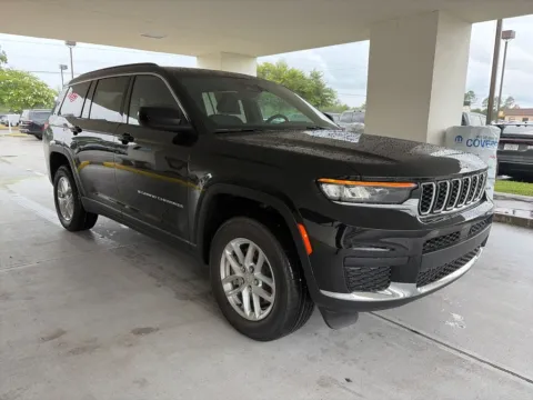 More photos of 2026 Jeep Grand Cherokee L Laredo at Step One CDJR Fiat Crestview, FL