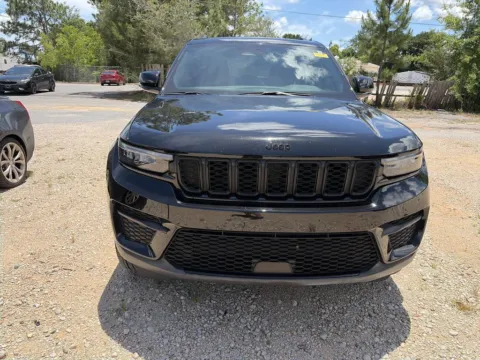 Another view of 2024 Jeep Grand Cherokee Altitude X for sale in Crestview, FL at Step One CDJR Fiat Crestview