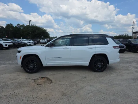 Another view of 2026 Jeep Grand Cherokee L Summit for sale in Crestview, FL at Step One CDJR Fiat Crestview