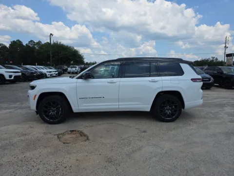 Another view of 2026 Jeep Grand Cherokee L Summit for sale in Crestview, FL at Step One CDJR Fiat Crestview