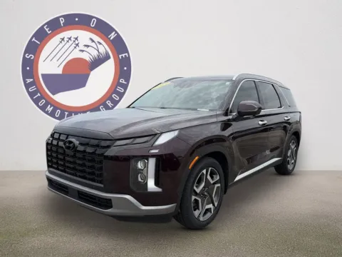 Photos of 2023 Hyundai Palisade Limited for sale in Crestview, FL at Step One CDJR Fiat Crestview
