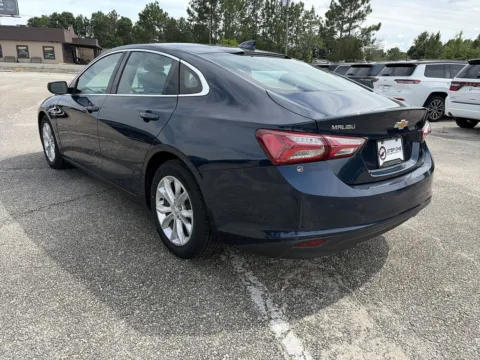 More photos of 2021 Chevrolet Malibu LT at Step One CDJR Fiat Crestview, FL