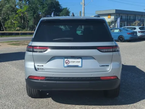 More photos of 2024 Jeep Grand Cherokee Limited at Step One CDJR Fiat Crestview, FL