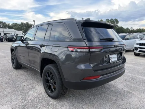 More photos of 2026 Jeep Grand Cherokee Altitude at Step One CDJR Fiat Crestview, FL