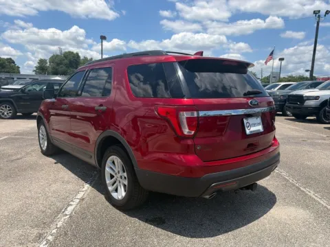 More photos of 2017 Ford Explorer at Step One CDJR Fiat Crestview, FL