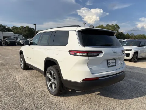 Another view of 2026 Jeep Grand Cherokee L Limited for sale in Crestview, FL at Step One CDJR Fiat Crestview
