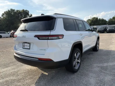More photos of 2026 Jeep Grand Cherokee L Limited at Step One CDJR Fiat Crestview, FL