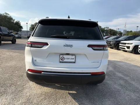 More photos of 2026 Jeep Grand Cherokee L Limited at Step One CDJR Fiat Crestview, FL