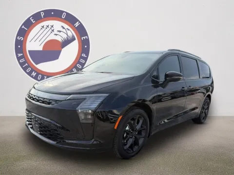 Photos of 2027 Chrysler Pacifica Limited for sale in Crestview, FL at Step One CDJR Fiat Crestview