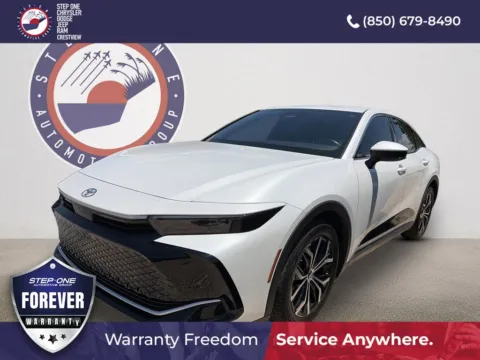 White 2025 Toyota Crown XLE for sale in Crestview, FL