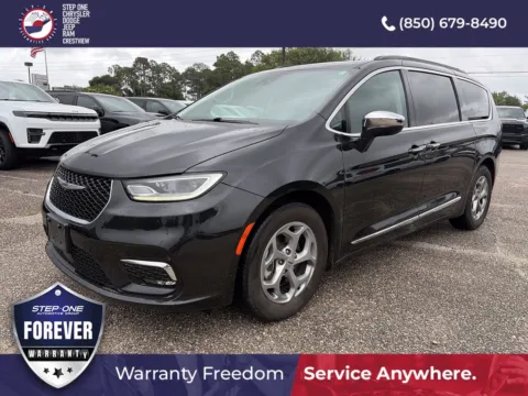 Black 2023 Chrysler Pacifica Limited for sale in Crestview, FL