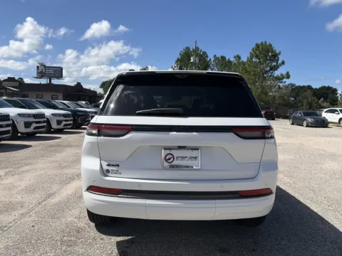More photos of 2026 Jeep Grand Cherokee Limited Reserve at Step One CDJR Fiat Crestview, FL
