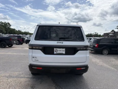 More photos of 2026 Jeep Grand Wagoneer Limited Reserve at Step One CDJR Fiat Crestview, FL