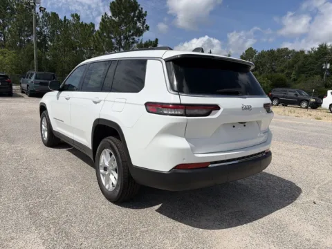 More photos of 2026 Jeep Grand Cherokee L Laredo X at Step One CDJR Fiat Crestview, FL