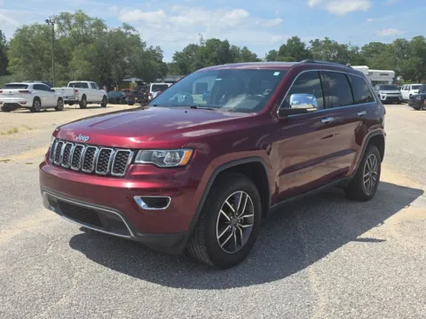 More photos of 2020 Jeep Grand Cherokee Limited at Step One CDJR Fiat Crestview, FL