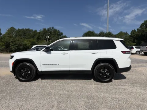 Another view of 2026 Jeep Grand Cherokee L Altitude for sale in Crestview, FL at Step One CDJR Fiat Crestview