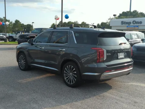 More photos of 2023 Hyundai Palisade Calligraphy at Step One CDJR Fiat Crestview, FL