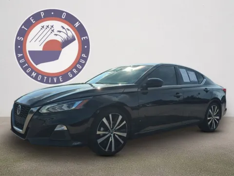 Photos of 2022 Nissan Altima 2.5 SR for sale in Crestview, FL at Step One CDJR Fiat Crestview