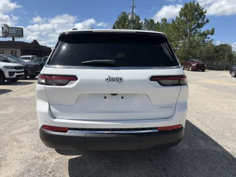 More photos of 2026 Jeep Grand Cherokee L Laredo at Step One CDJR Fiat Crestview, FL