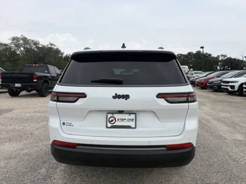 More photos of 2026 Jeep Grand Cherokee L Altitude at Step One CDJR Fiat Crestview, FL