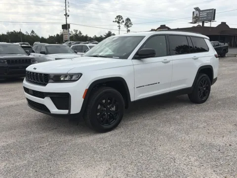 Photos of 2026 Jeep Grand Cherokee L Altitude for sale in Crestview, FL at Step One CDJR Fiat Crestview