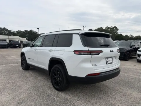 More photos of 2026 Jeep Grand Cherokee L Altitude at Step One CDJR Fiat Crestview, FL