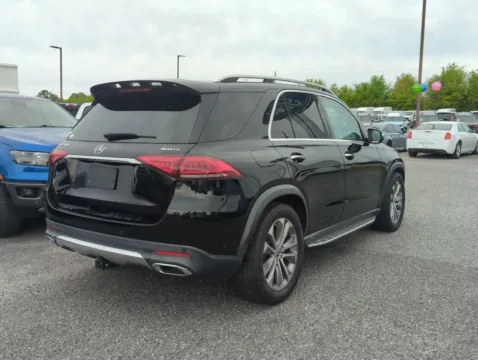 More photos of 2021 Mercedes-Benz GLE 350 at Step One CDJR Fiat Crestview, FL