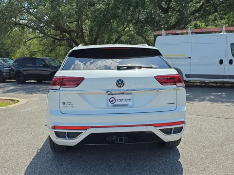 More photos of 2023 Volkswagen Atlas Cross Sport 3.6L V6 SEL Premium R-Line at Step One CDJR Fiat Crestview, FL