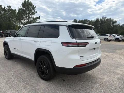 More photos of 2026 Jeep Grand Cherokee L Altitude at Step One CDJR Fiat Crestview, FL