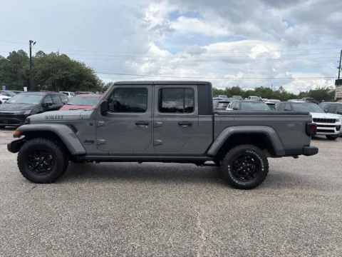 Another view of 2022 Jeep Gladiator Willys for sale in Crestview, FL at Step One CDJR Fiat Crestview