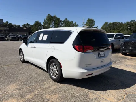 More photos of 2023 Chrysler Voyager LX at Step One CDJR Fiat Crestview, FL
