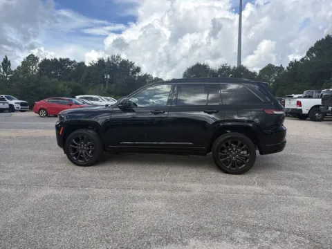 Another view of 2026 Jeep Grand Cherokee Limited Reserve for sale in Crestview, FL at Step One CDJR Fiat Crestview