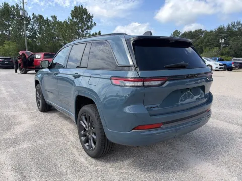 More photos of 2026 Jeep Grand Cherokee Limited Reserve at Step One CDJR Fiat Crestview, FL
