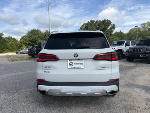 More photos of 2020 BMW X5 sDrive40i at Step One CDJR Fiat Crestview, FL