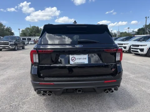 More photos of 2025 Ford Explorer ST at Step One CDJR Fiat Crestview, FL