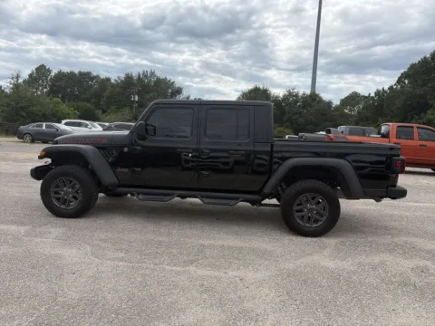 Another view of 2021 Jeep Gladiator Mojave for sale in Crestview, FL at Step One CDJR Fiat Crestview