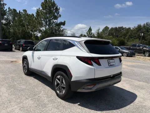More photos of 2025 Hyundai Tucson SEL at Step One CDJR Fiat Crestview, FL