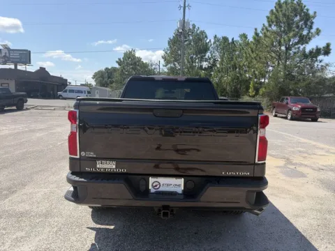 More photos of 2020 Chevrolet Silverado 1500 Custom at Step One CDJR Fiat Crestview, FL
