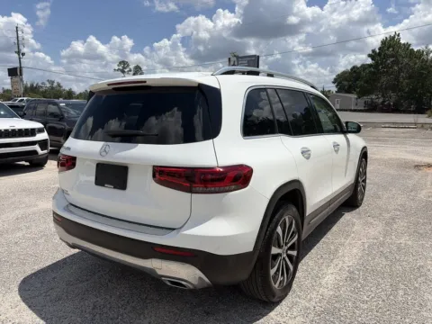 More photos of 2022 Mercedes-Benz GLB 250 at Step One CDJR Fiat Crestview, FL