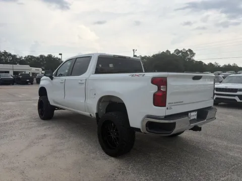 More photos of 2025 Chevrolet Silverado 1500 LT at Step One CDJR Fiat Crestview, FL