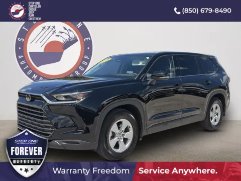 Black 2025 Toyota Grand Highlander LE for sale in Crestview, FL