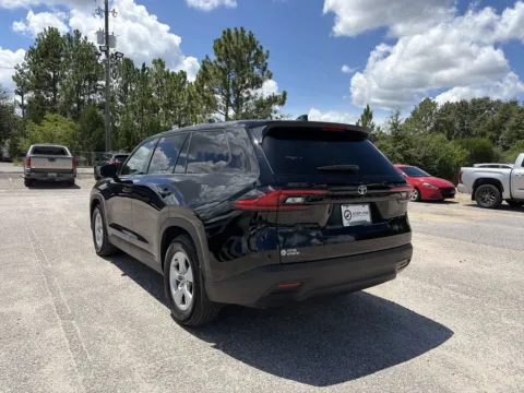 More photos of 2025 Toyota Grand Highlander LE at Step One CDJR Fiat Crestview, FL