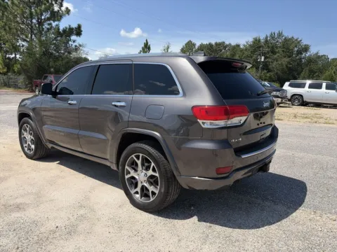 More photos of 2021 Jeep Grand Cherokee Overland at Step One CDJR Fiat Crestview, FL