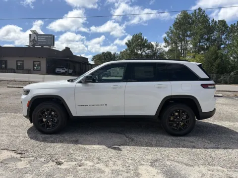 Another view of 2026 Jeep Grand Cherokee Altitude for sale in Crestview, FL at Step One CDJR Fiat Crestview