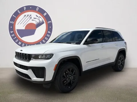 Photos of 2026 Jeep Grand Cherokee Altitude for sale in Crestview, FL at Step One CDJR Fiat Crestview