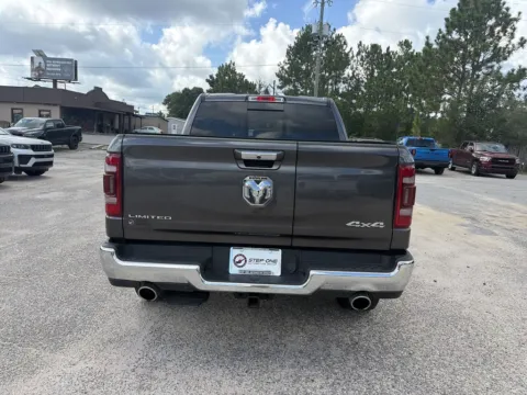 More photos of 2021 Ram 1500 Limited at Step One CDJR Fiat Crestview, FL