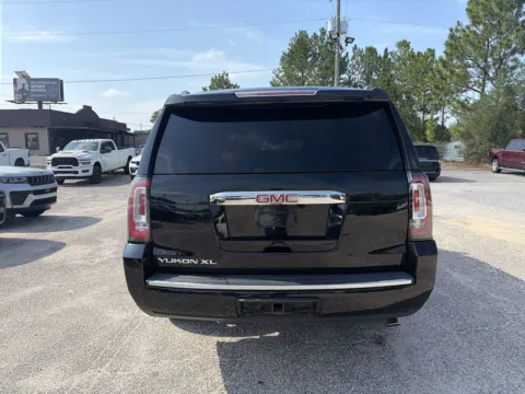 More photos of 2017 GMC Yukon XL Denali at Step One CDJR Fiat Crestview, FL