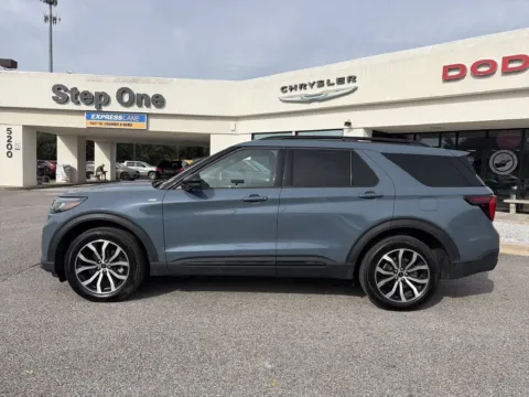 Another view of 2025 Ford Explorer ST-Line for sale in Crestview, FL at Step One CDJR Fiat Crestview