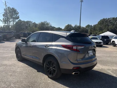 More photos of 2025 Acura RDX at Step One CDJR Fiat Crestview, FL